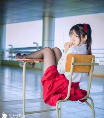 波多野结衣手机电影_十万网红美女美酱