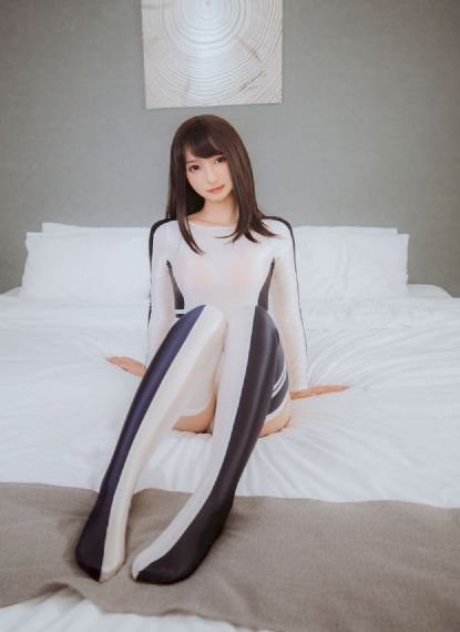 李采潭多人伦理_1080BD在线观看